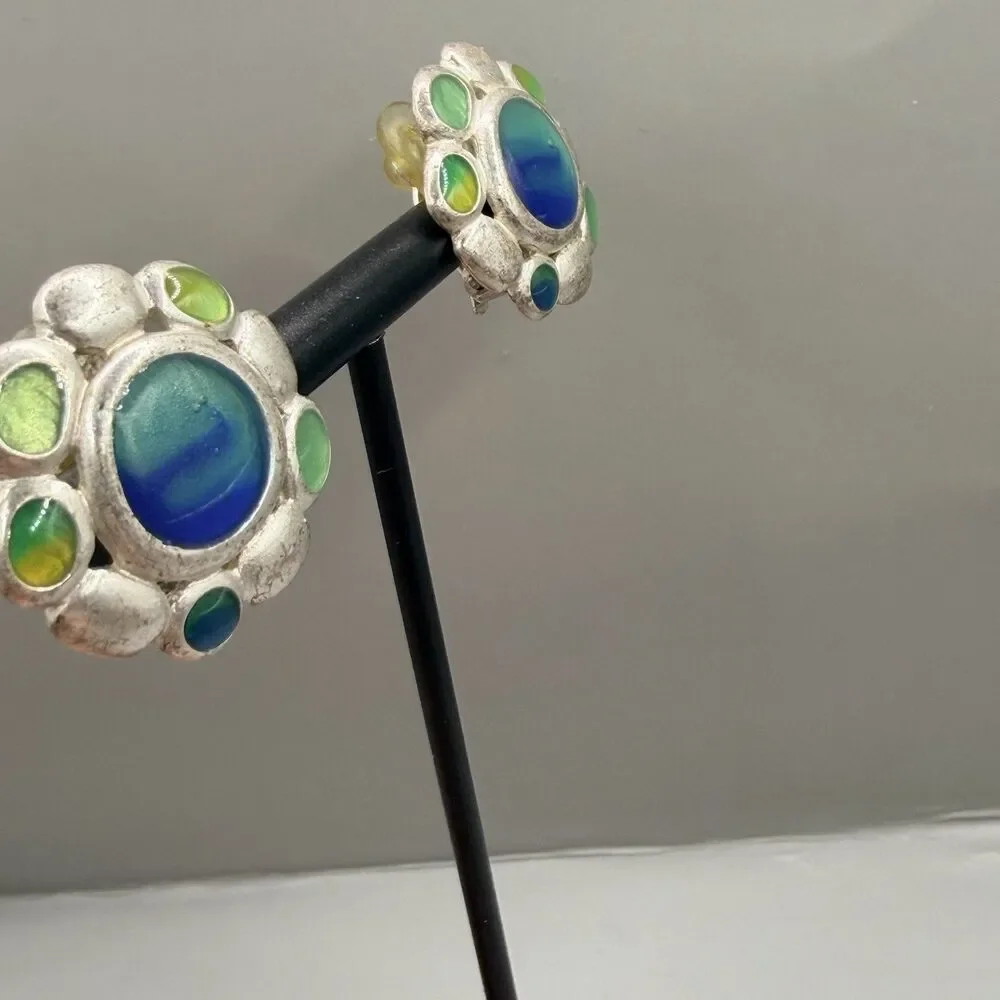 VTG Anne Klein Round Western Boho Clip On Earrings Silver Tone Floral Blue Green